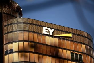 EY Hit with £250,000 Fine for Controversial Audit of Russian Steel Giant Evraz