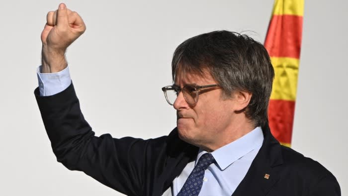 Barcelona Police Launch Hunt for Catalan Separatist Leader Puigdemont: What’s Next?