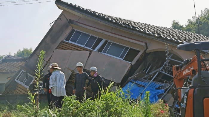 Japanese Prime Minister Halts Trip as Major Earthquake Warning Shakes Nation