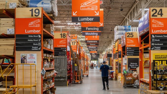 Home Depot Adjusts Sales Forecast Amid Crumbling Consumer Spending: What’s Behind the Shift?