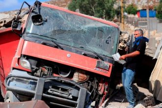 Tragic Escalation: Israeli Airstrike Claims 10 Lives in Lebanon