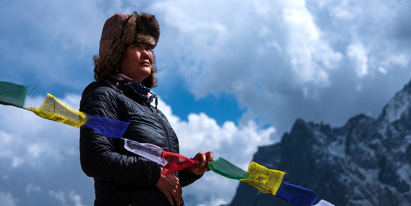 Conquering Everest: The Record-Setting Climber’s Most Thrilling Challenges Off the Summit!