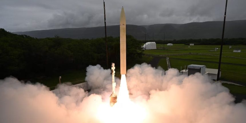 US Army’s Dark Eagle Missile Soars to Success in Game-Changing Hypersonic Test!