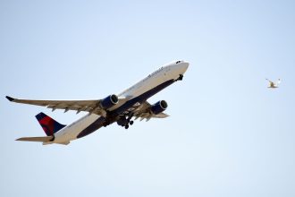 Delta’s Fall Flight Revolution: Buckle Up for Major NYC Schedule Changes!