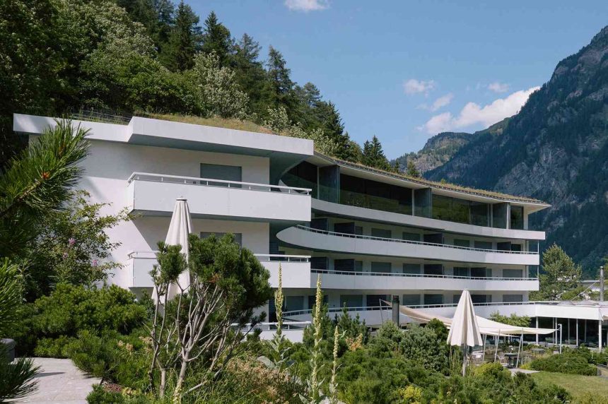 Experience Bliss: Inside a Design-Driven 5-Star Swiss Resort for Wellness Enthusiasts!