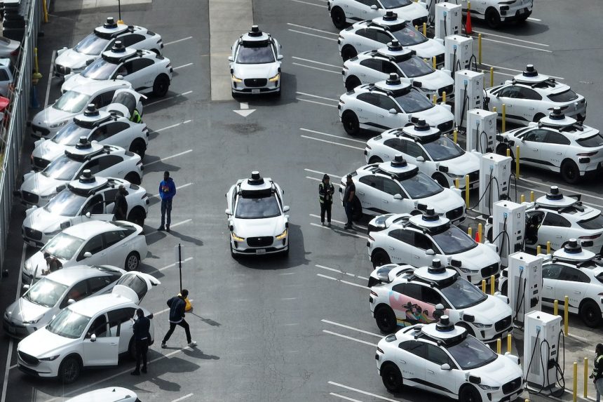 Waymo’s Robotaxi Revolution Hits San Francisco: Late-Night Honking Sparks Frustration Among Locals!