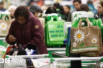 Asda Boosts Customer Experience: More Staff on Checkouts for Faster Service!