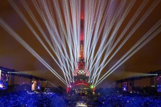 Experience the Magic: Your Ultimate Guide to Watching the 2024 Paris Olympics Closing Ceremony!