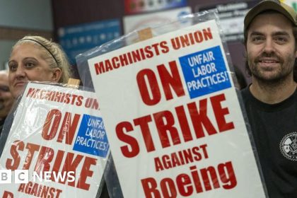 Workers Unite: Boeing Faces Strike After Rejection of Ambitious 25% Pay Rise!