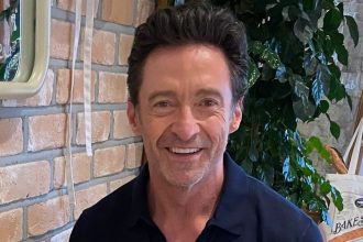 Hugh Jackman Stuns Fans with Jaw-Dropping Shirtless Selfie: The Greatest Showman Strikes Again!