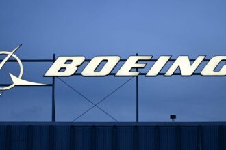 Boeing’s Rollercoaster Year: A Tale of Trials and Turmoil