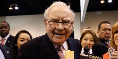 Warren Buffett’s Berkshire Hathaway Slashes Apple Stake by Two-Thirds: What It Means for Investors