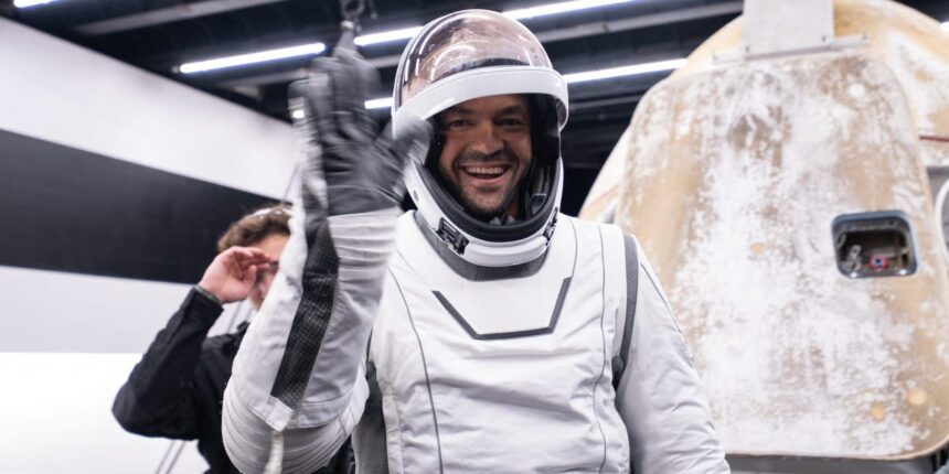 Inside the Mind of a Billionaire CEO: Confronting the ‘Vacuum of Death’ in a Spacesuit with SpaceX